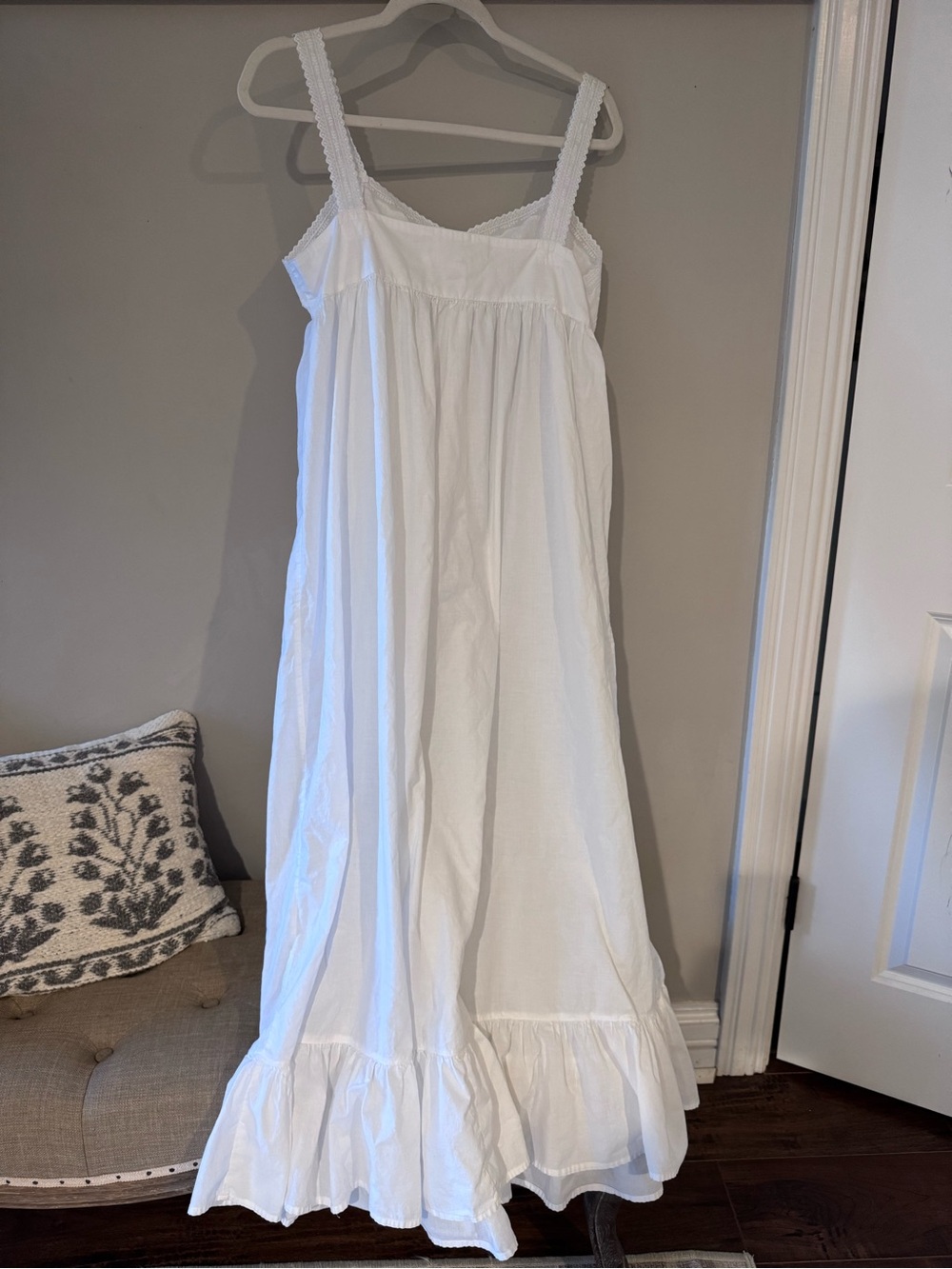 NWOT Vintage Victoria’s Secret Country Cottons Long White Lace Trim Nightgown - Picture 2 of 5